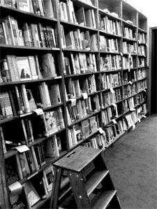 bookstore-shelves